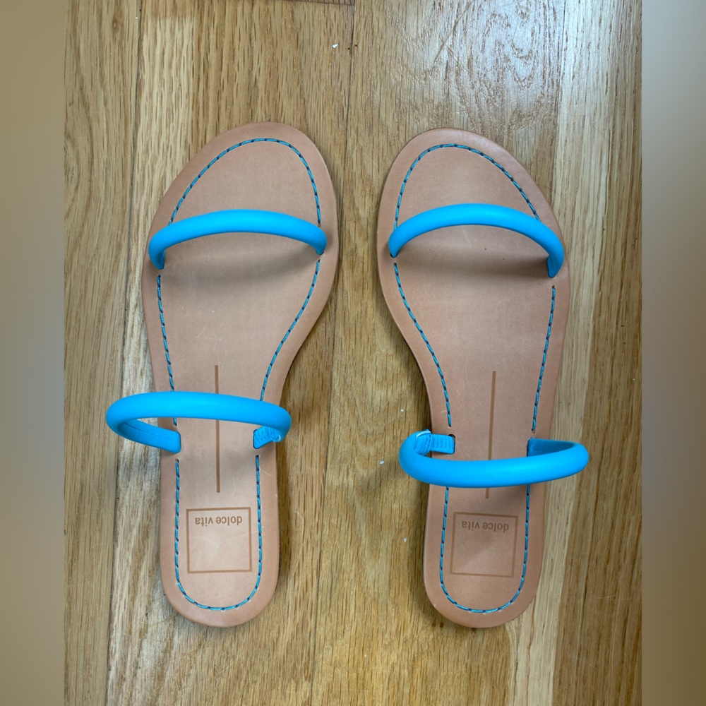 Dolce Vita Darla Flat Sandals